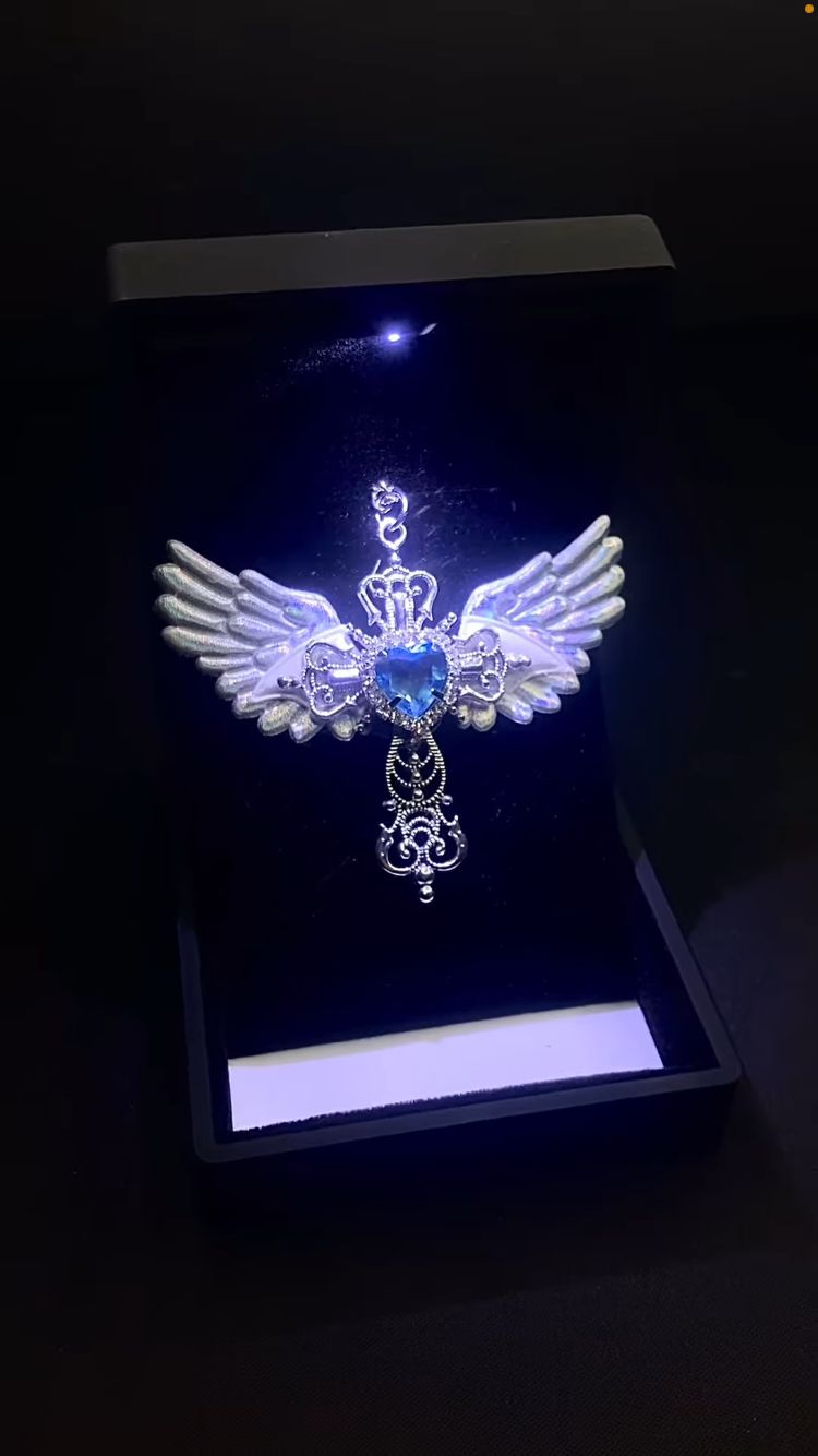 Fallen Wings Kolye