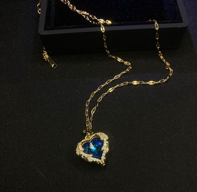 Gold Detay Mavi Okyanusun Kalbi Çelik Kolye