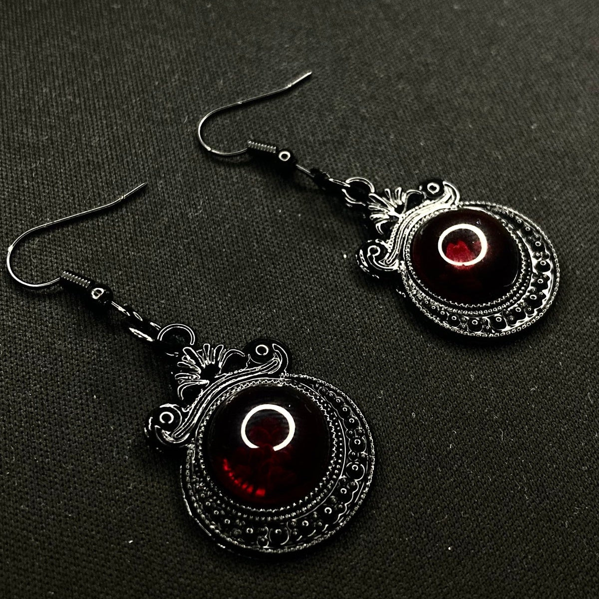 Crimson Orbs Küpe