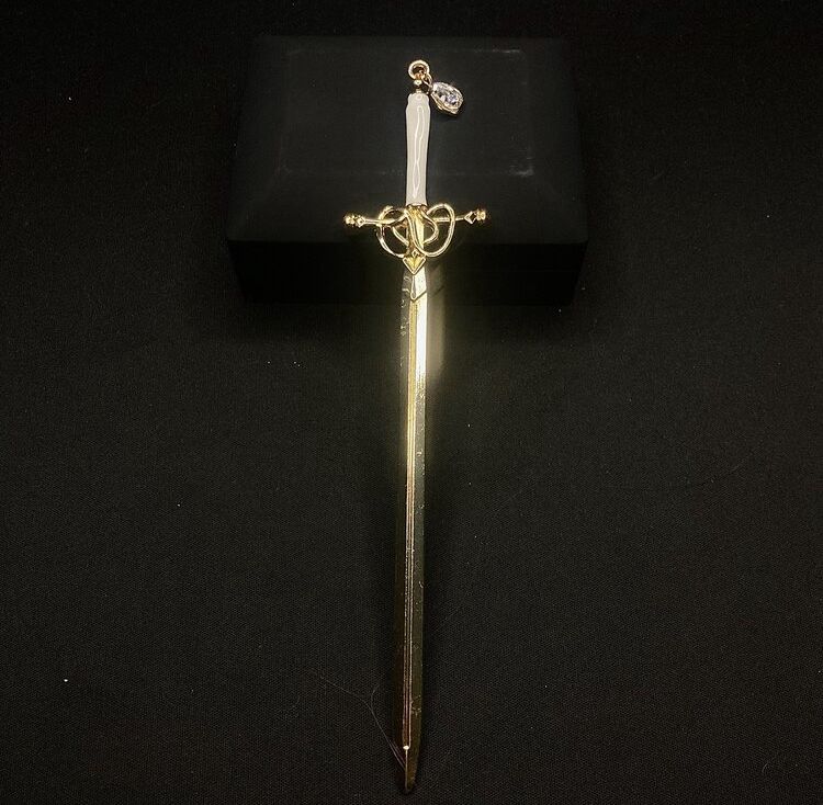 Kılıç Toka (Golden)