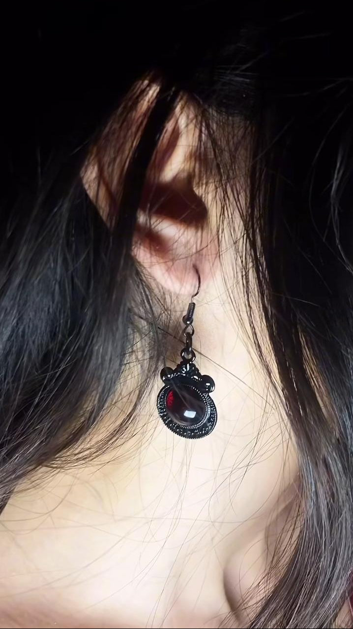 Crimson Orbs Küpe
