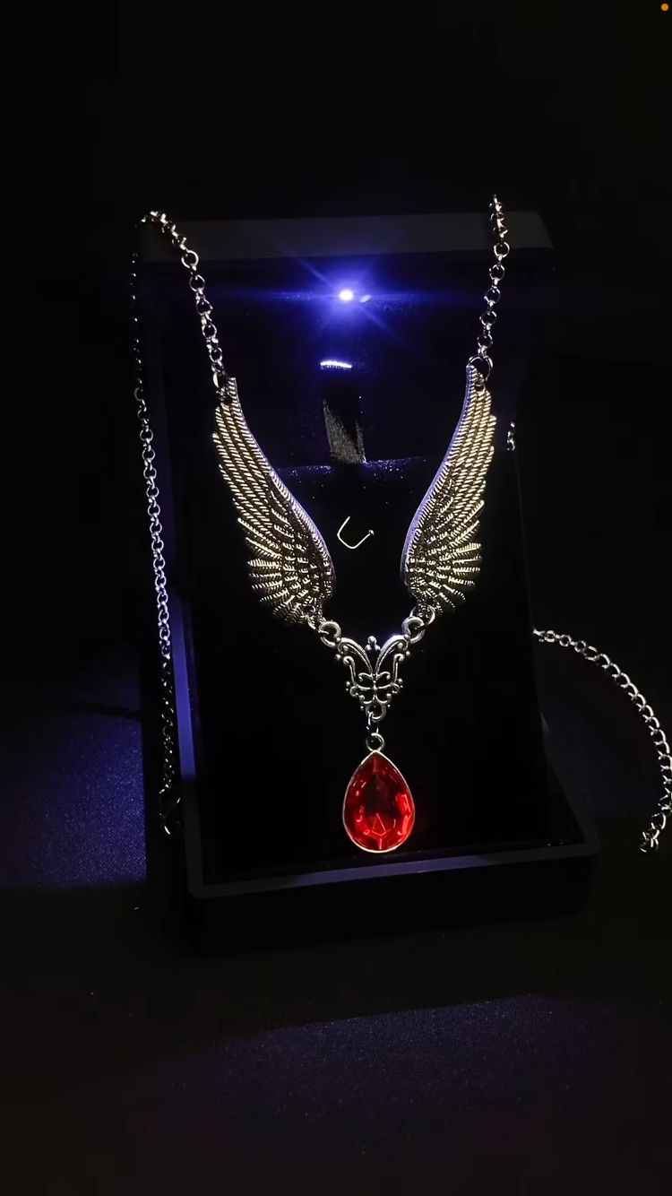 Dark Seraph Kolye