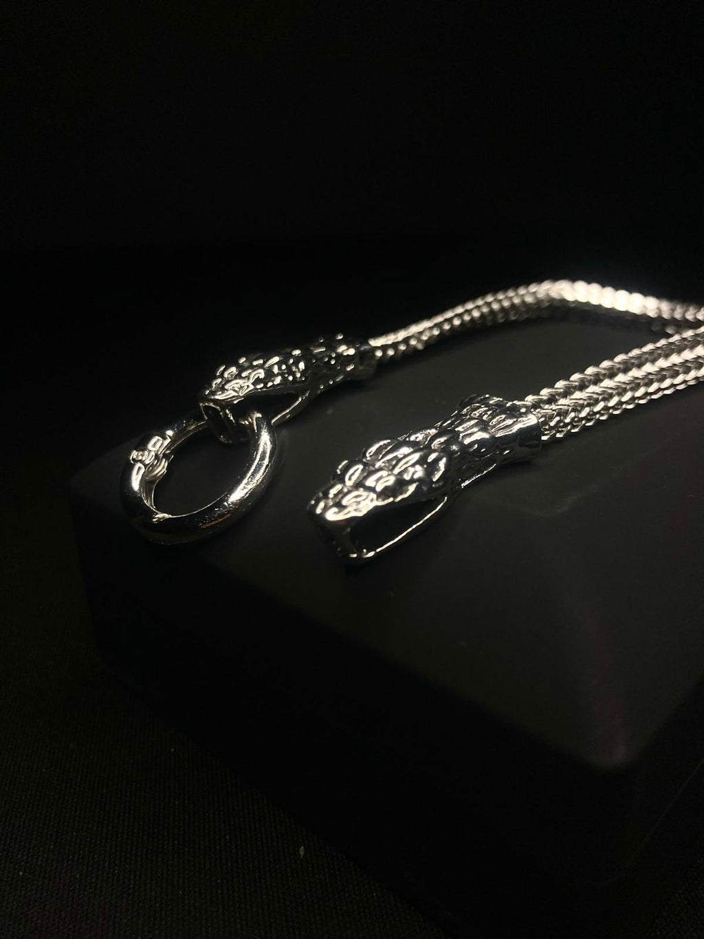 Snakebound Bileklik